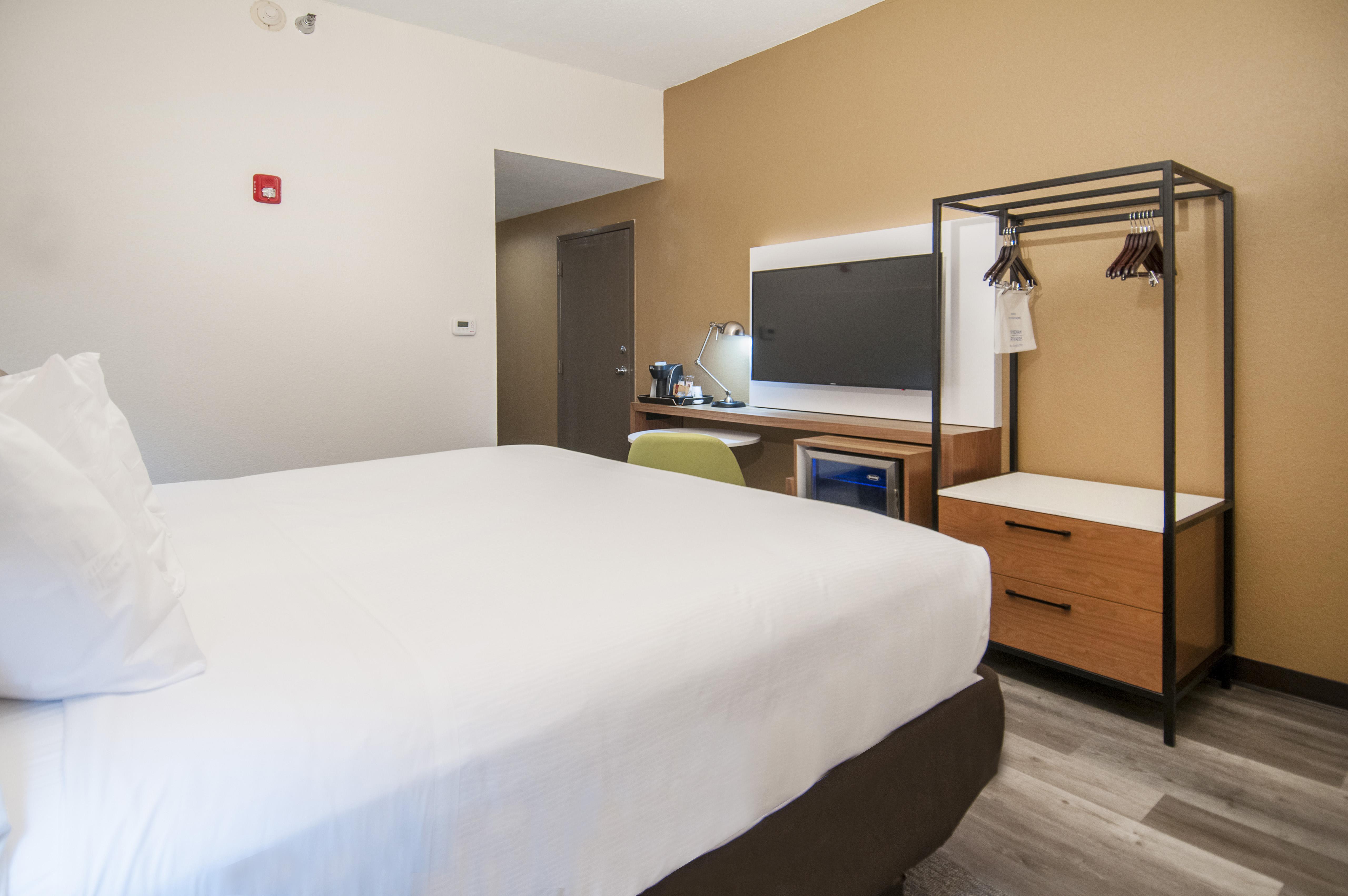Four Points By Sheraton Александрия Екстериор снимка