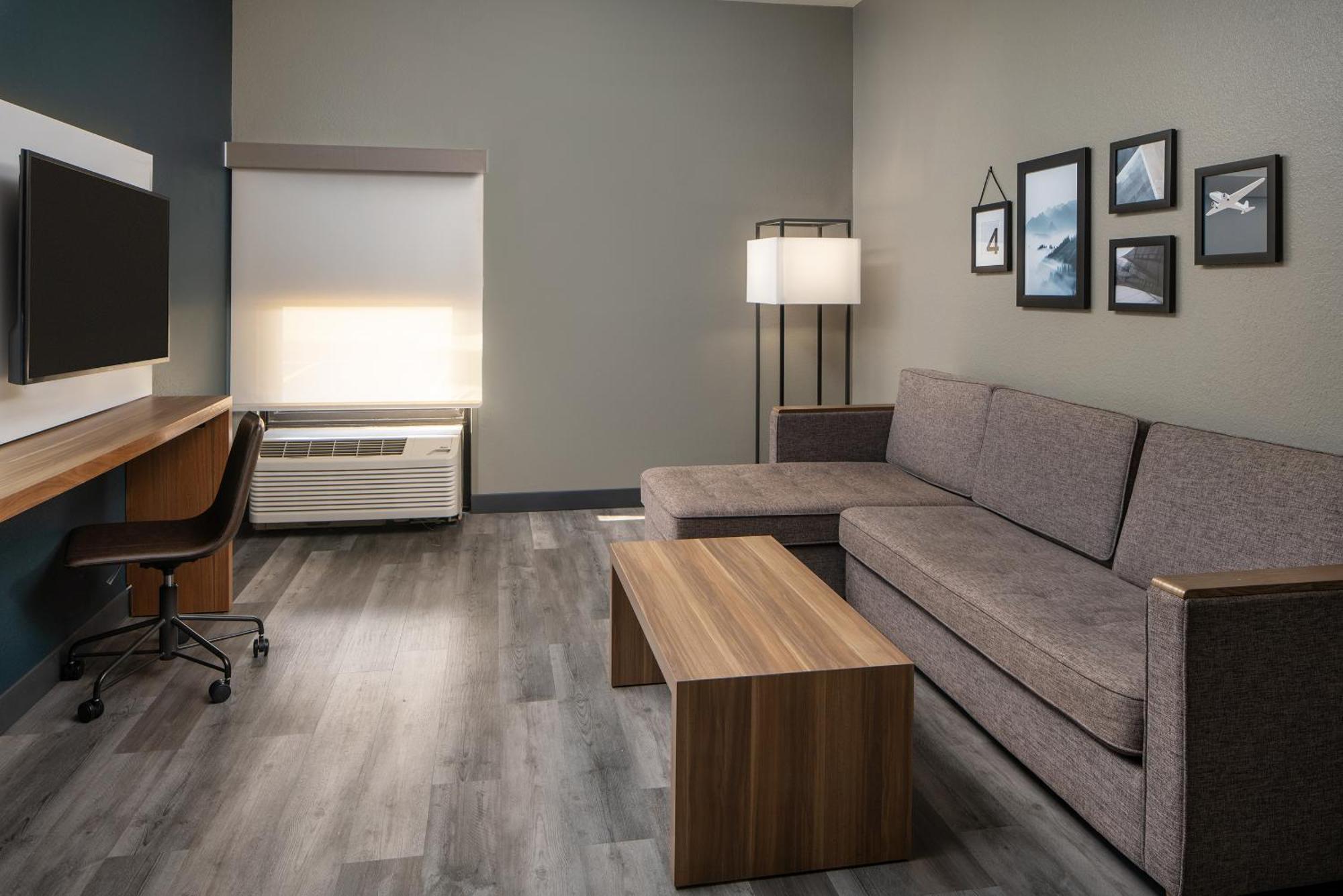 Four Points By Sheraton Александрия Екстериор снимка
