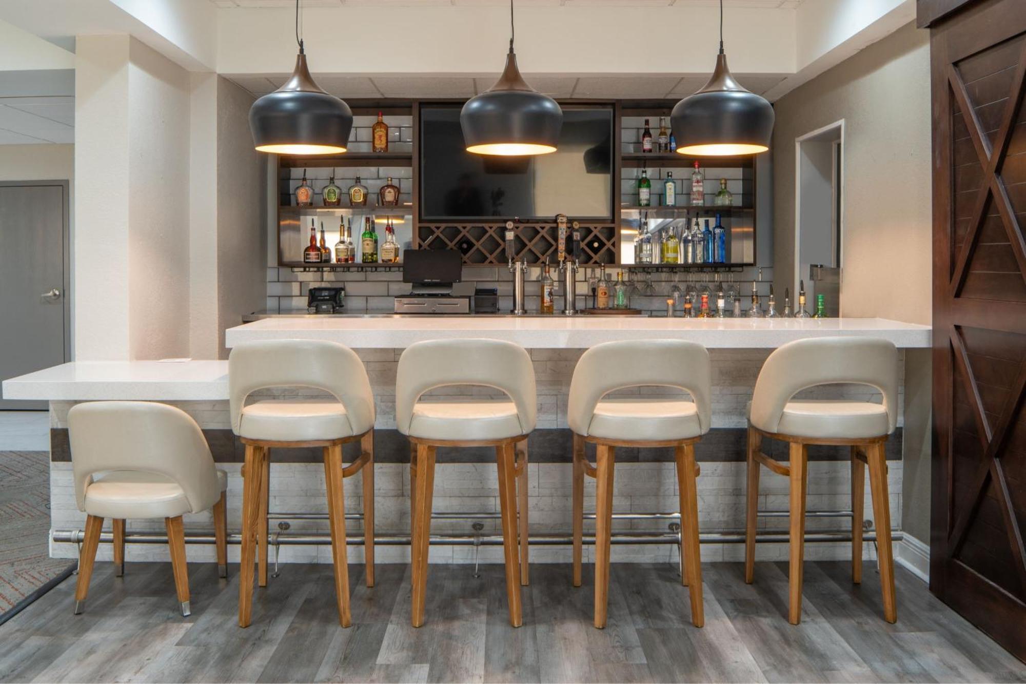 Four Points By Sheraton Александрия Екстериор снимка